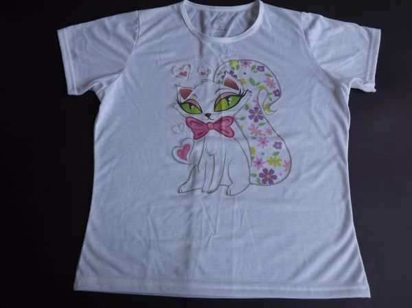 Camiseta feminina gatinha manhosa